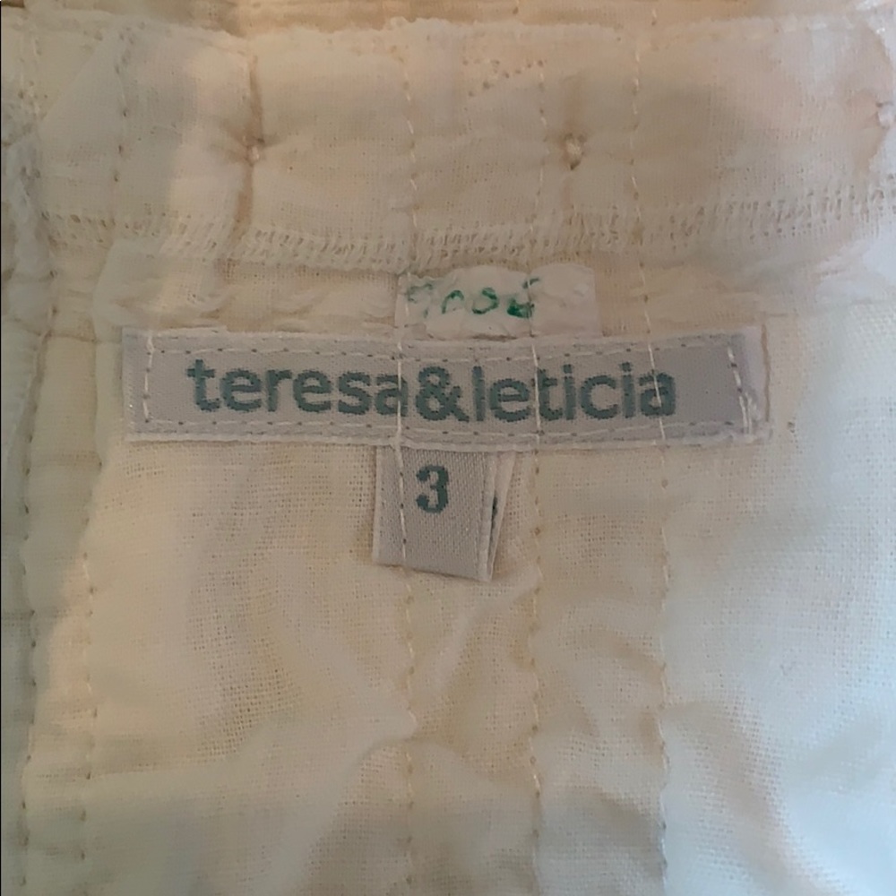 Spanish Flower Girl Dress w/lace - Picture 9 of 9